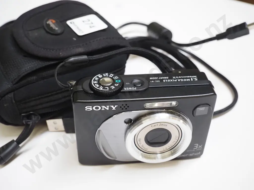 Sony cyber shot digital camera Image 1++