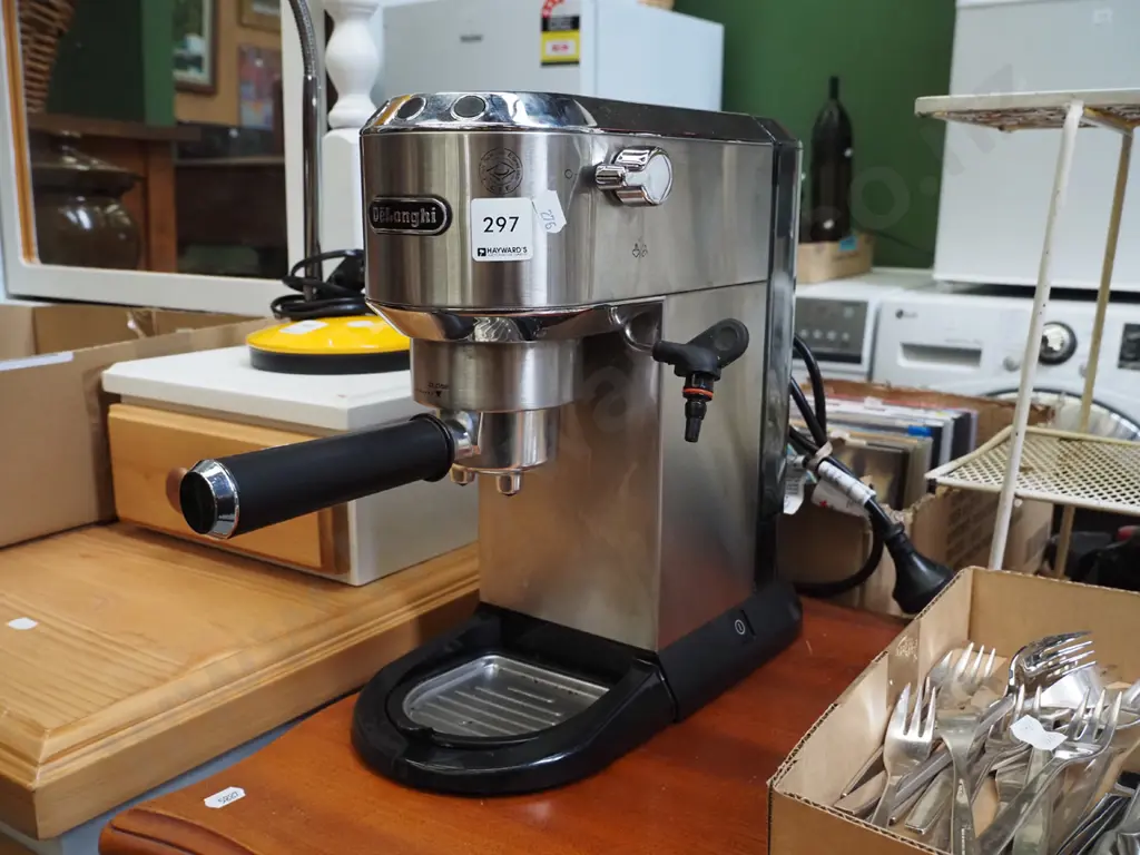 Delonghi espresso machine Image 1++