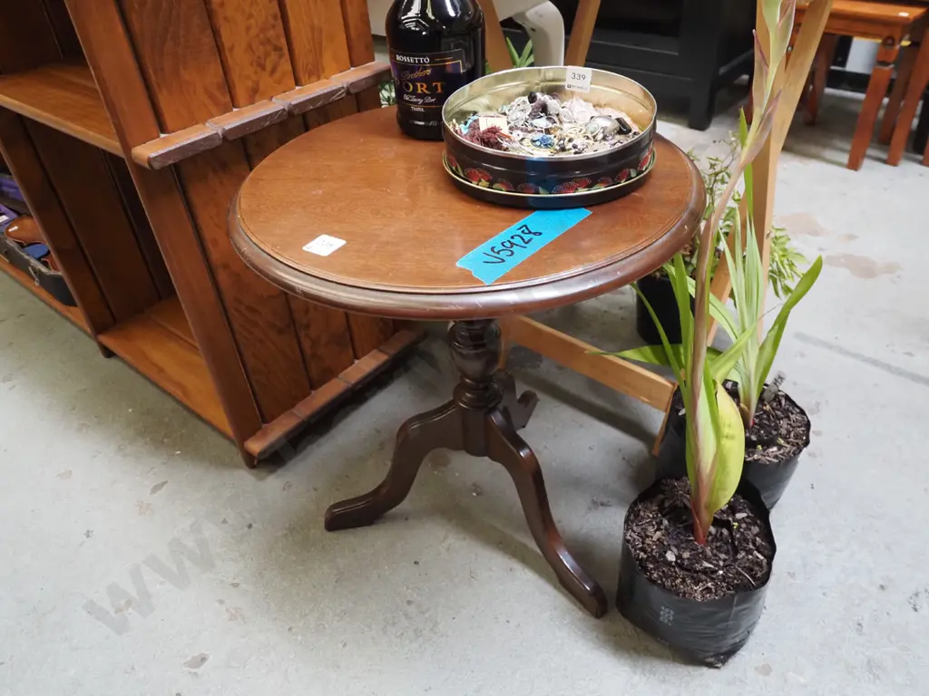 mahogany wine table Image 1++