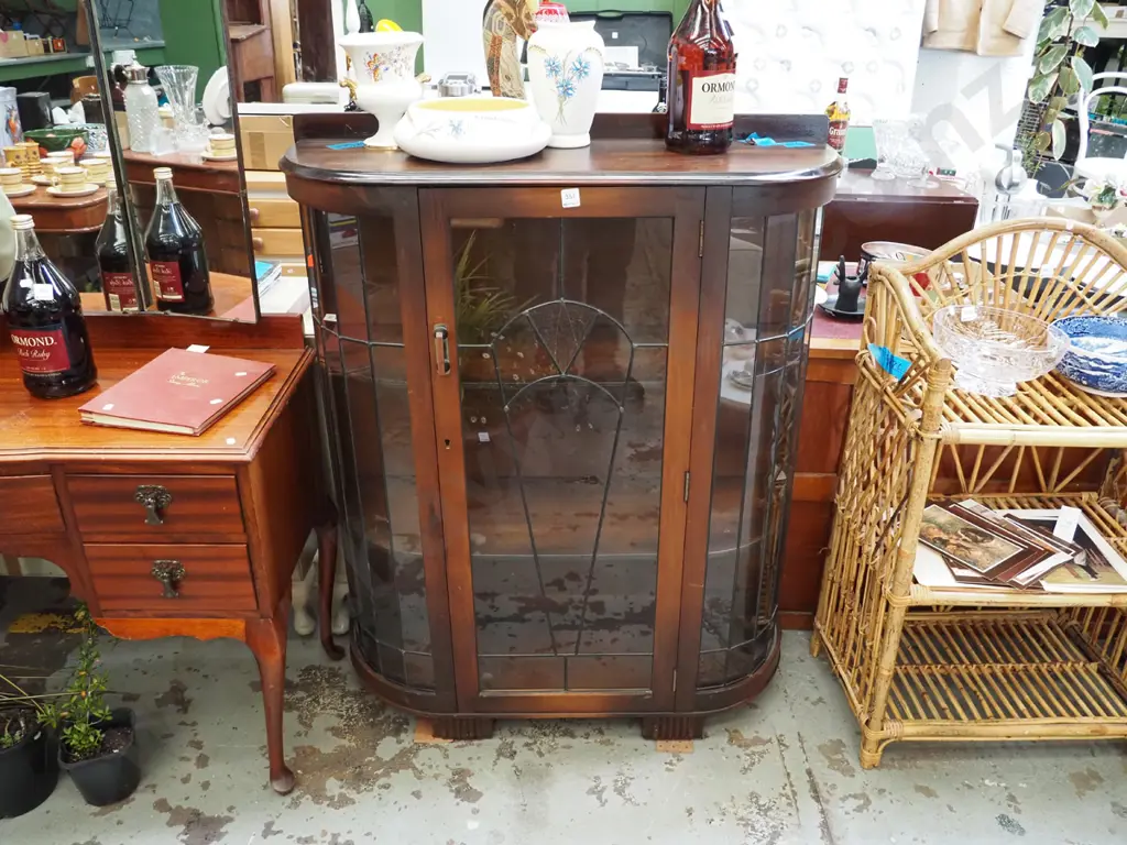 deco leadlight china cabinet - cracks to leadlight, borer in wood - key in office Image 1++