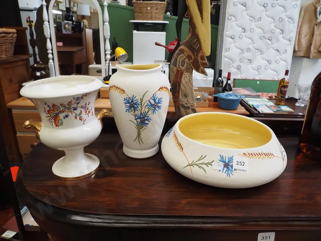 matching float bowl and vase, Royal Winton vase Image 1++