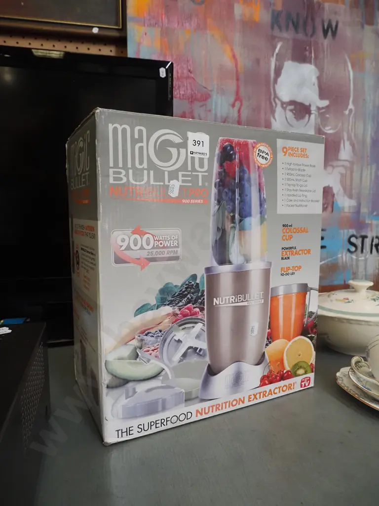 as-new boxed Magic Nutribullet set Image 1++
