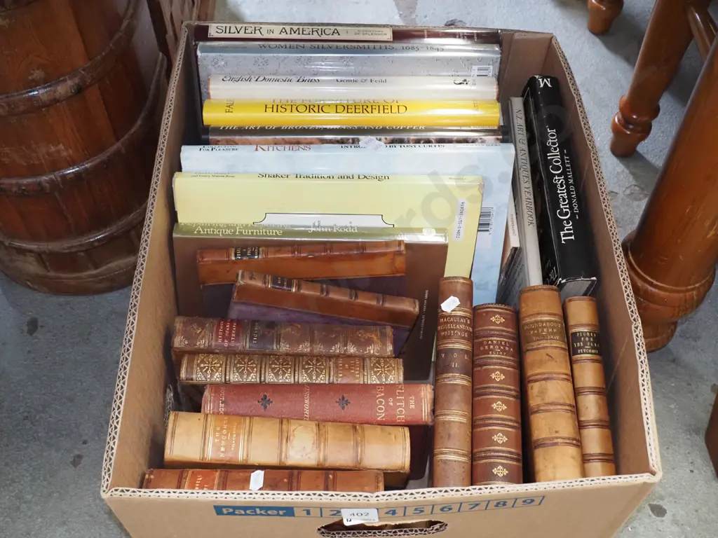box; leather bound and other books Image 1++