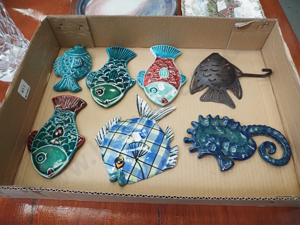box; ceramic fish, sea horse, metal fish coat hook Image 1++