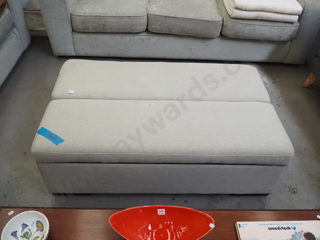 cream upholstered ottoman with pull out single bed - slight marking and fading Image 1++