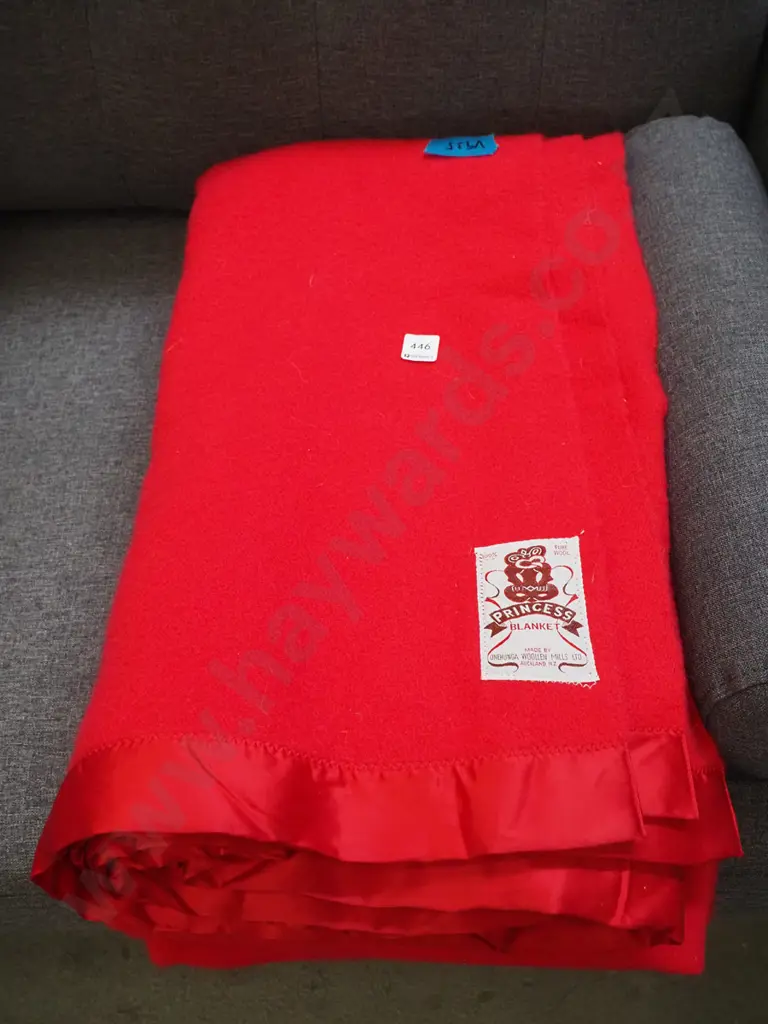 Princess red woollen blanket Image 1++