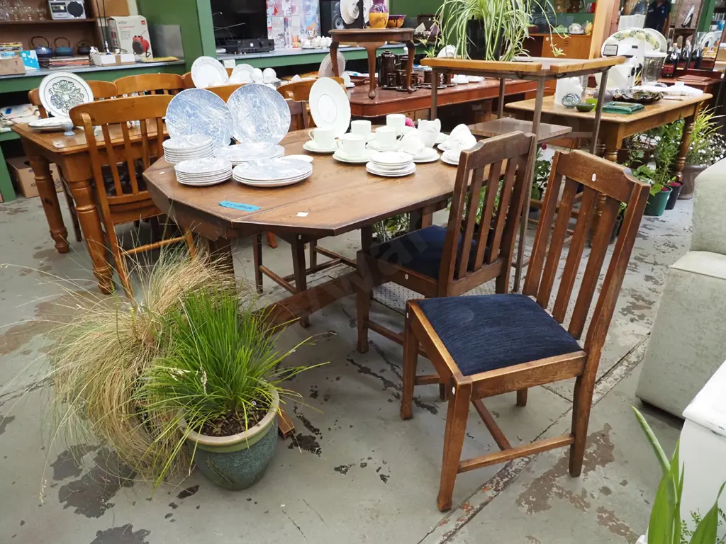 oak octagonal drop side dining table with 3  matching chairs H-790 W-1210 W-1040 Image 1++