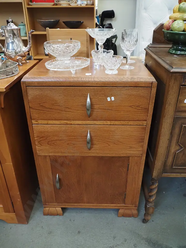 oak 2 drawer 1 door chest H-920 W-600 D-410 Image 1++