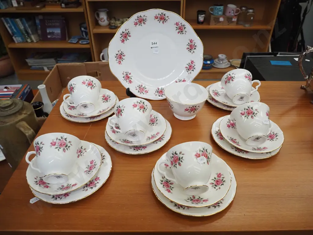 Royal Kent pink rose tea set Image 1++