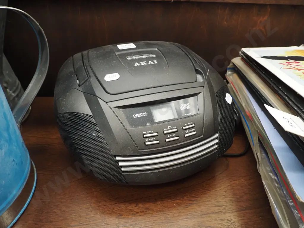 Akai CD player Image 1++