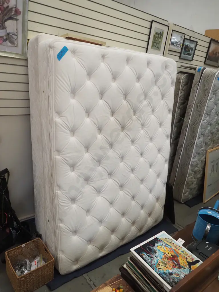 queen bed base & mattress Image 1++
