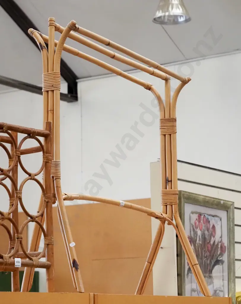 bamboo towel rail Image 1++