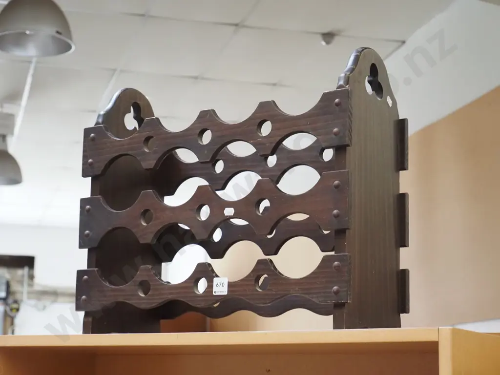 wooden wine rack Image 1++