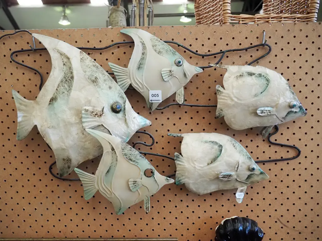 metal fish themed wall art Image 1++