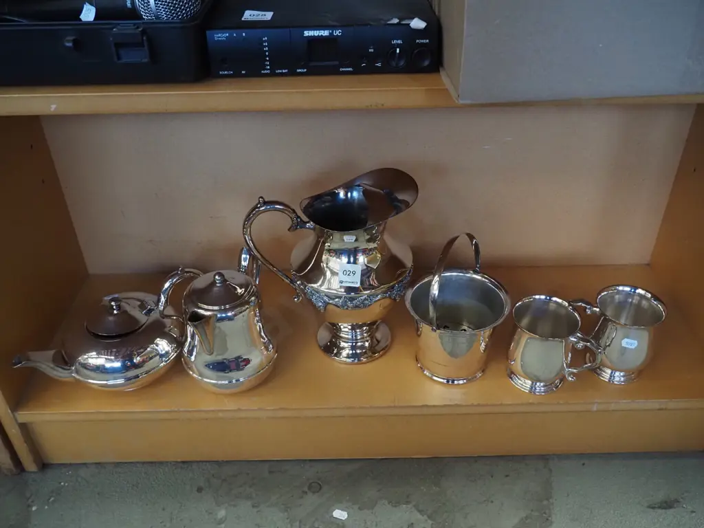 plated ware; water jug, teapot, ice bucket etc Image 1++