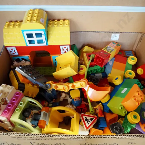 Duplo play blocks