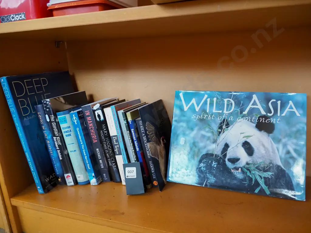 various books Image 1++