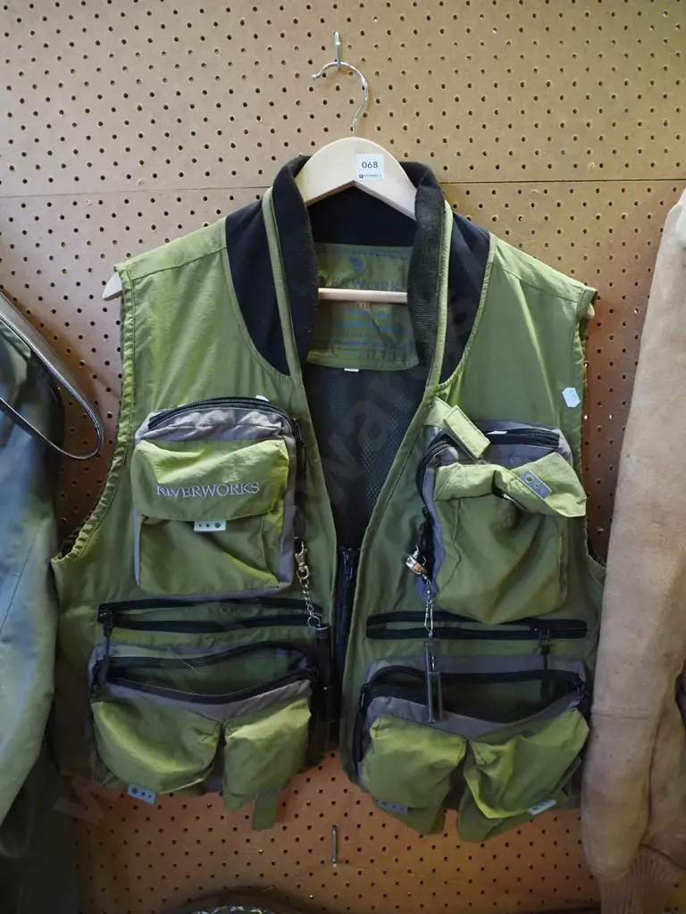 Riverworks fishing vest Image 1++