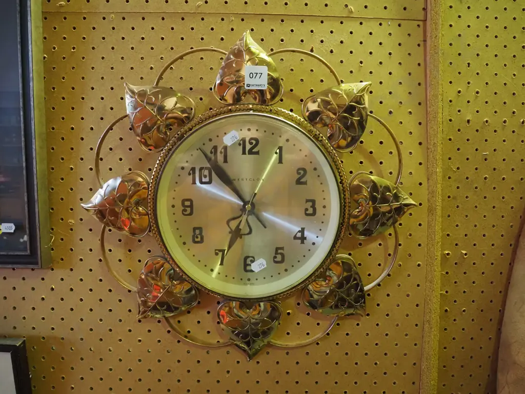 very retro brass framed wall clock Image 1++