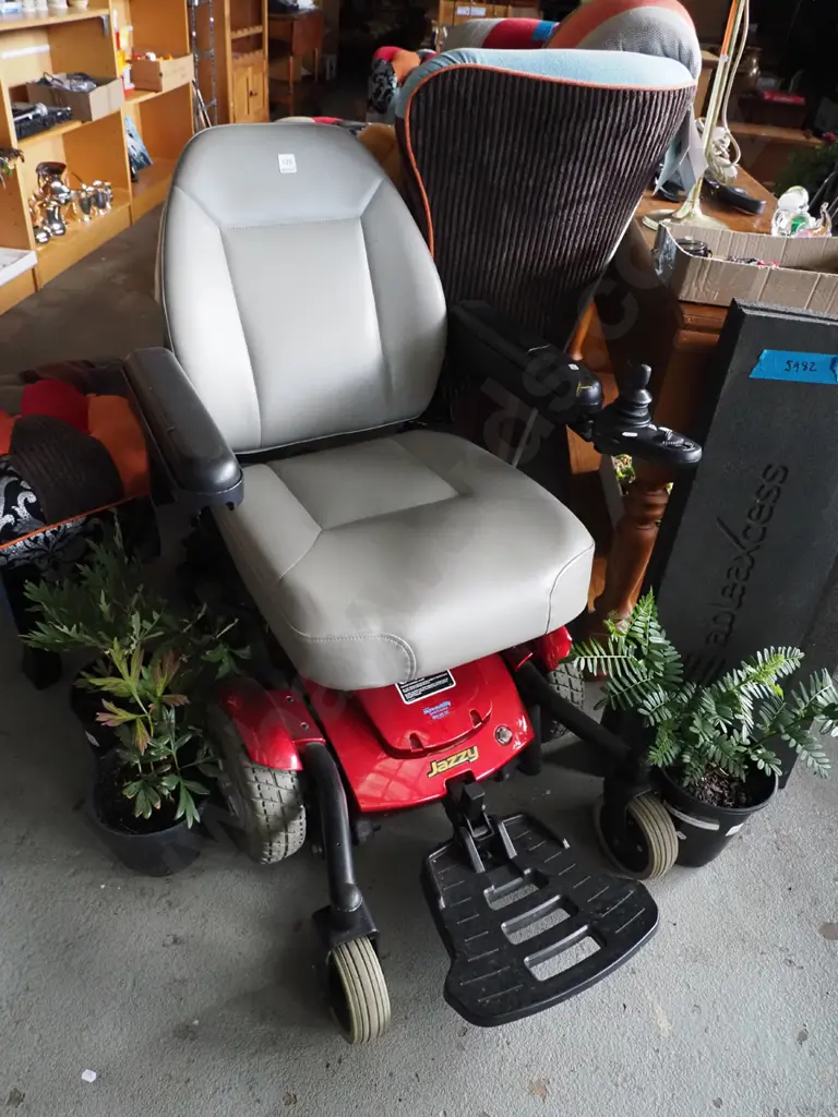 Pride Jazzy select 6 electric wheelchair with 2 soft ramps Image 1++