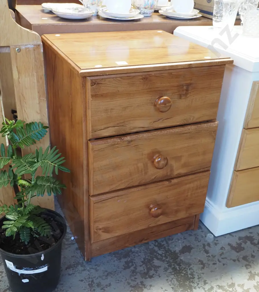 mdf faux wood 3 drawer bedside cabinet Image 1++