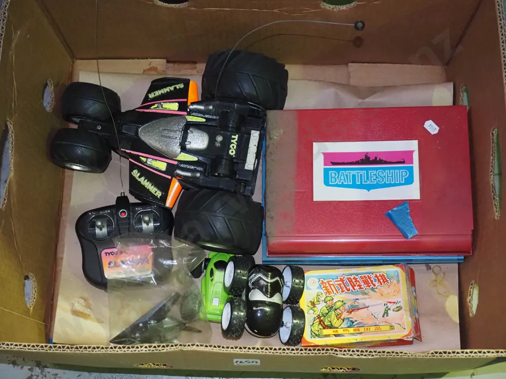 box; battleship game, toy vehicles, Japanese wooden blocks etc Image 1++