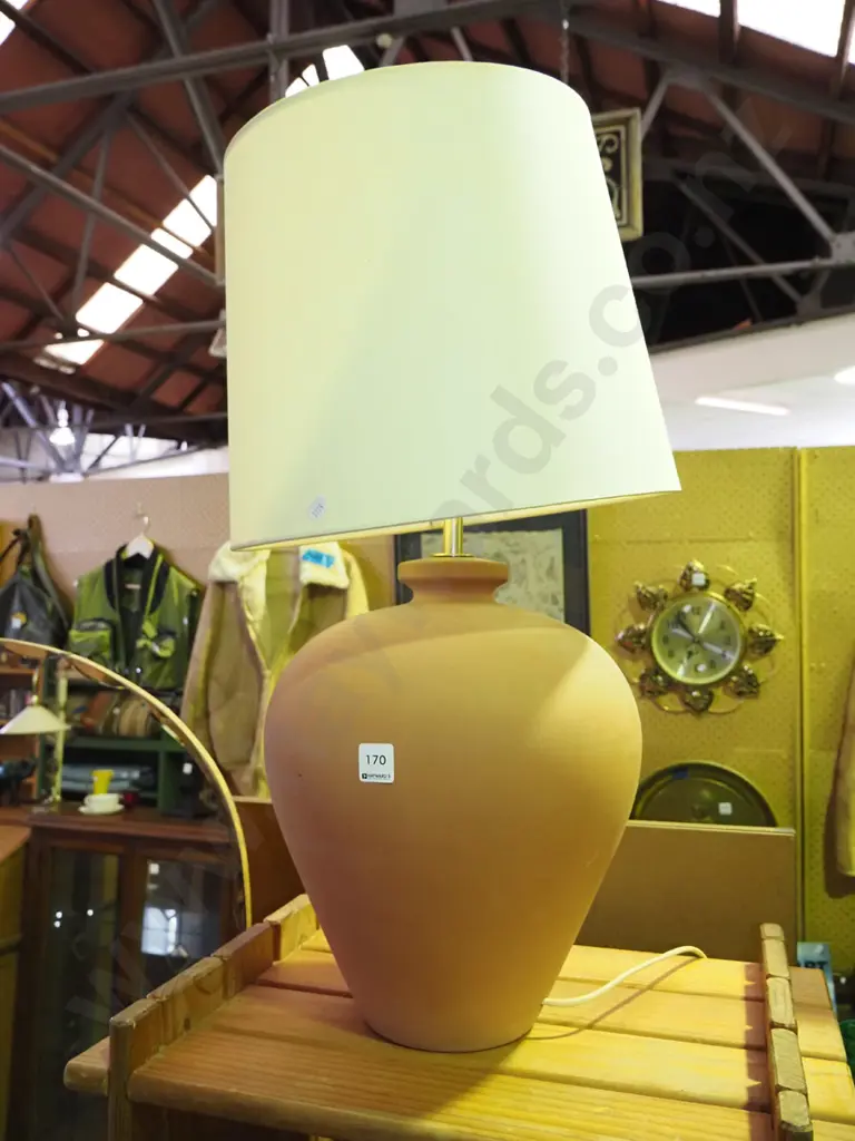 large terracotta based table lamp H-700 Image 1++