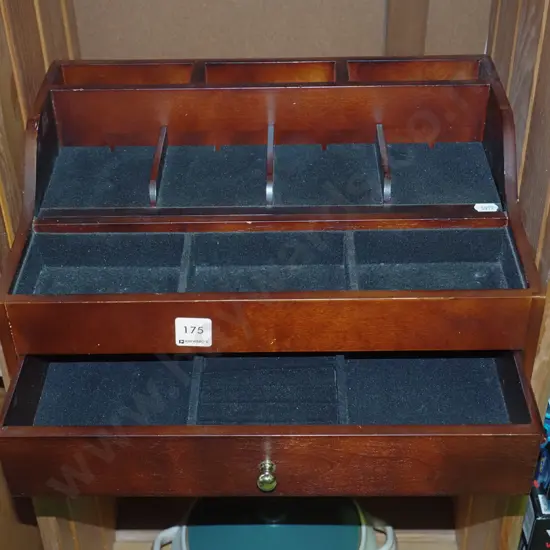 mdf jewellery box/display stand