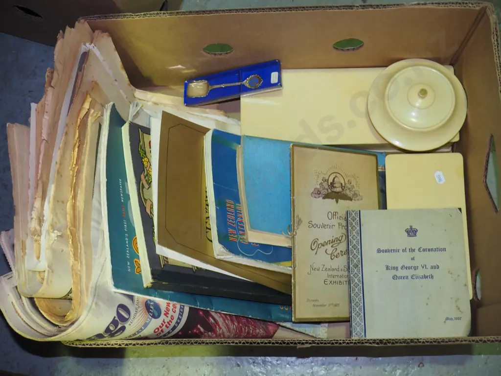 vintage plastic trinket boxes, various newspapers, programmes etc Image 1++