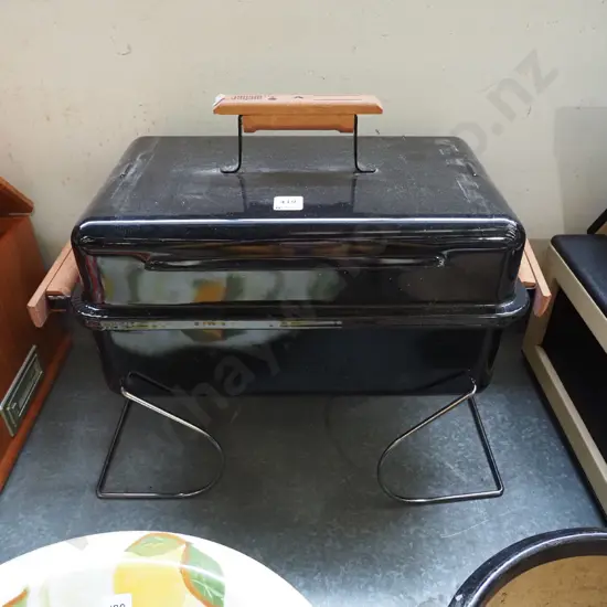 small portable Weber gas bbq As-New