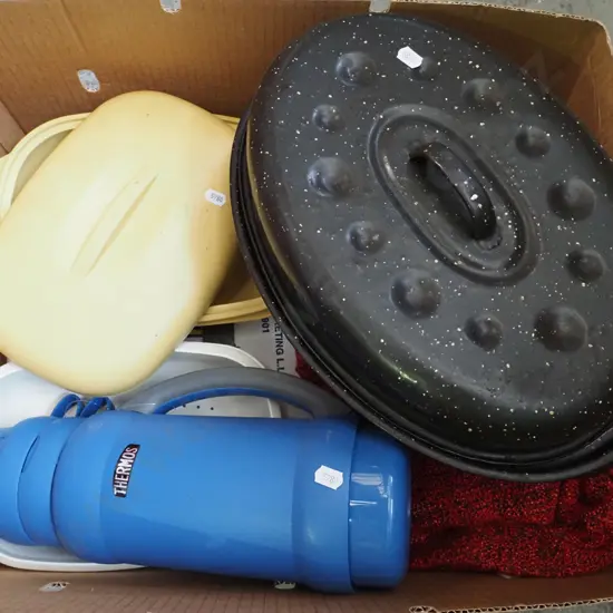 box; thermos, tupperware, roasting dish etc