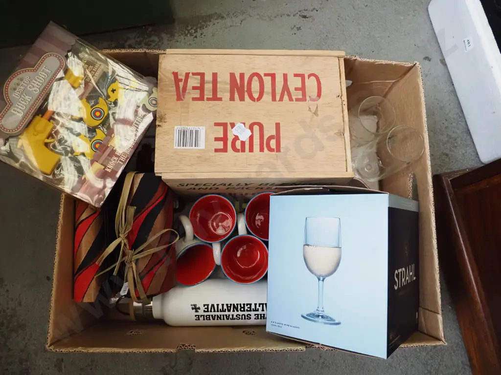 box; coffee cups, drink bottle etc Image 1++