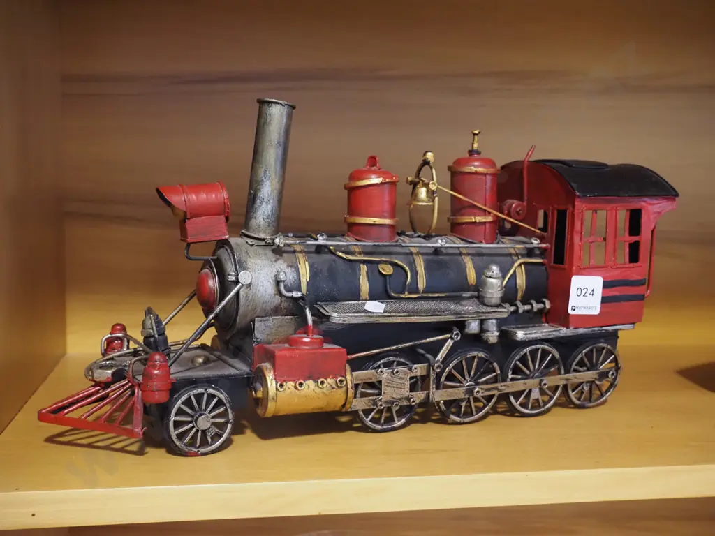 reproduction tin steam engine L-400 Image 1++