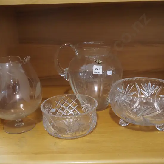 crystal bowls, 2x jugs