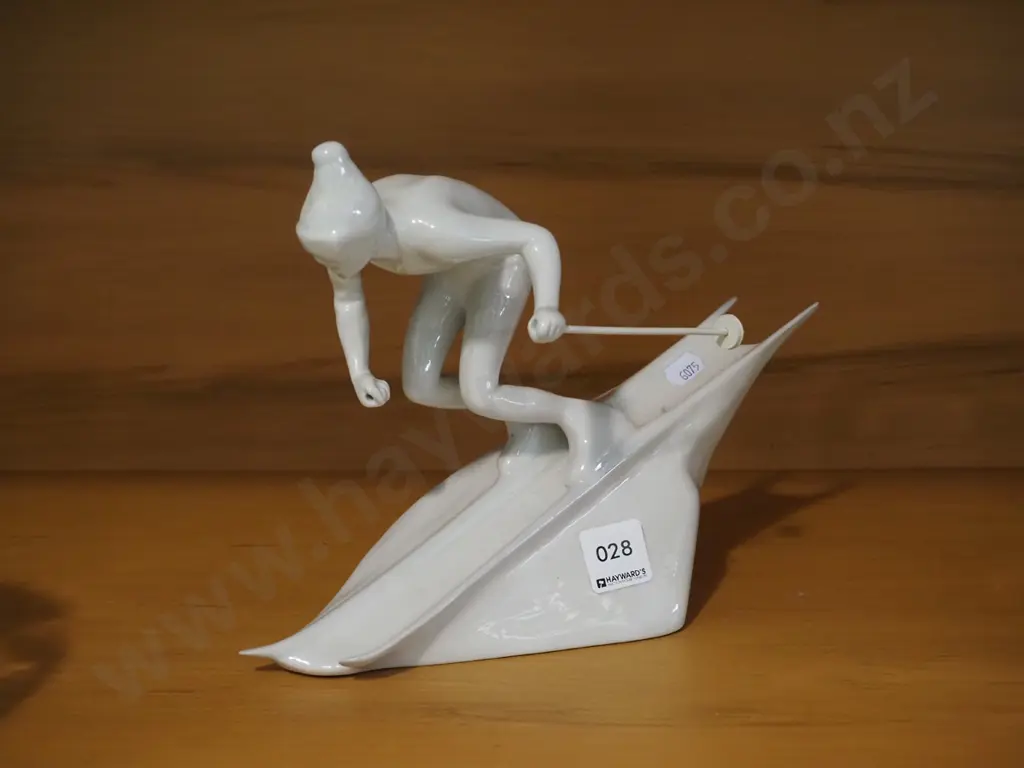 German pottery figurine - skier - missing 1 pole H-200 Image 1++