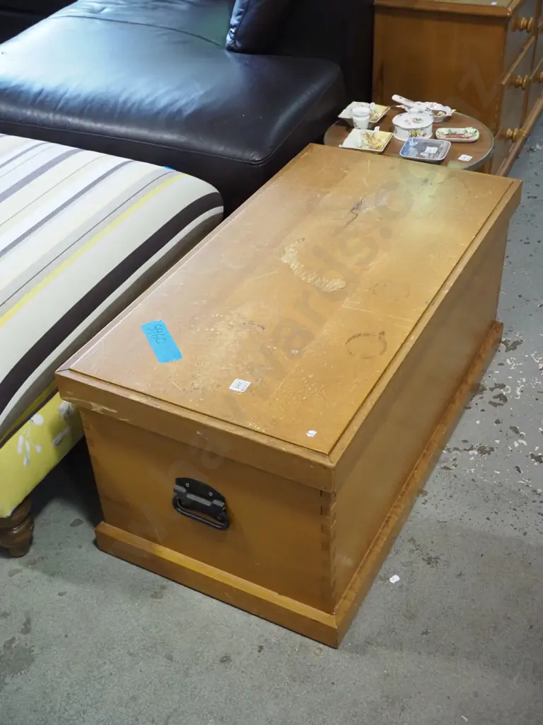 rimu blanket box - some water damage to top Image 1++