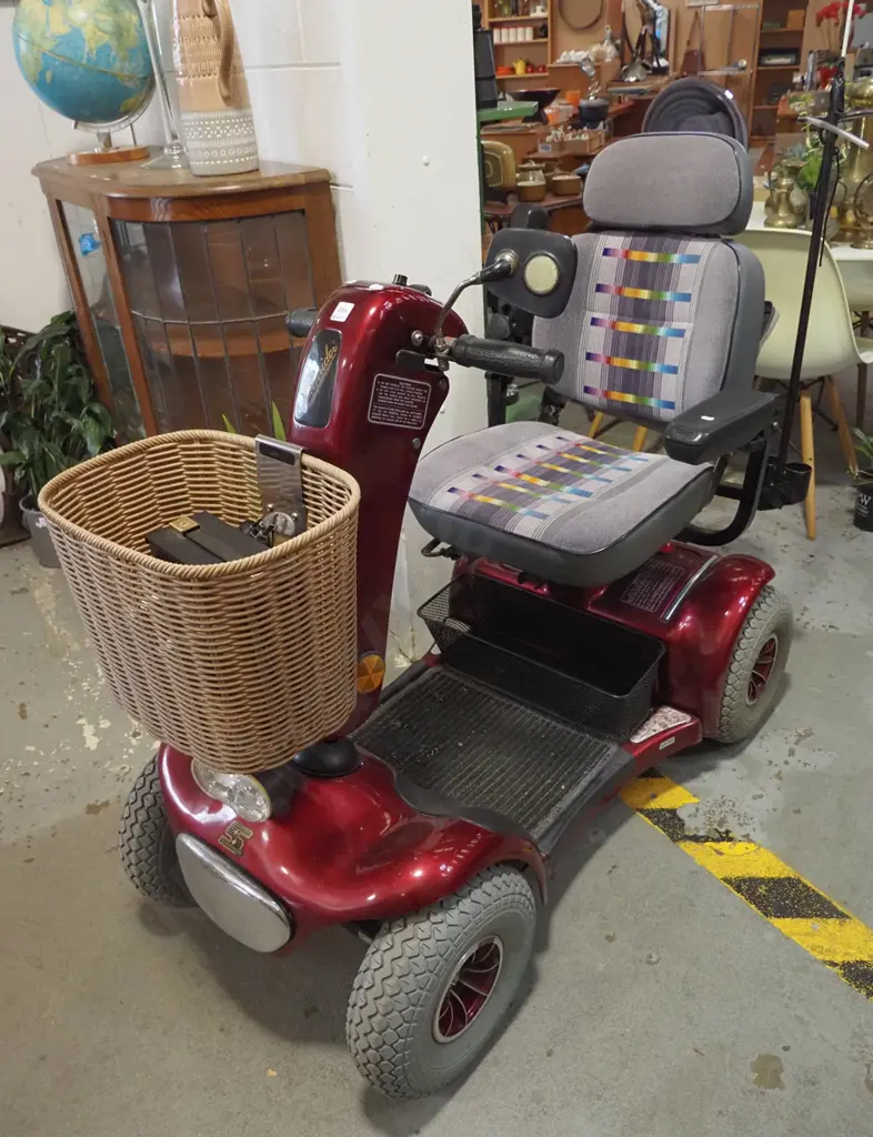Shop Rider mobility scooter with basket and charger - key in office Image 1++