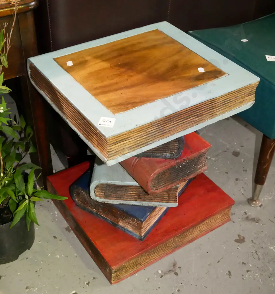 novelty book themed end table Image 1++