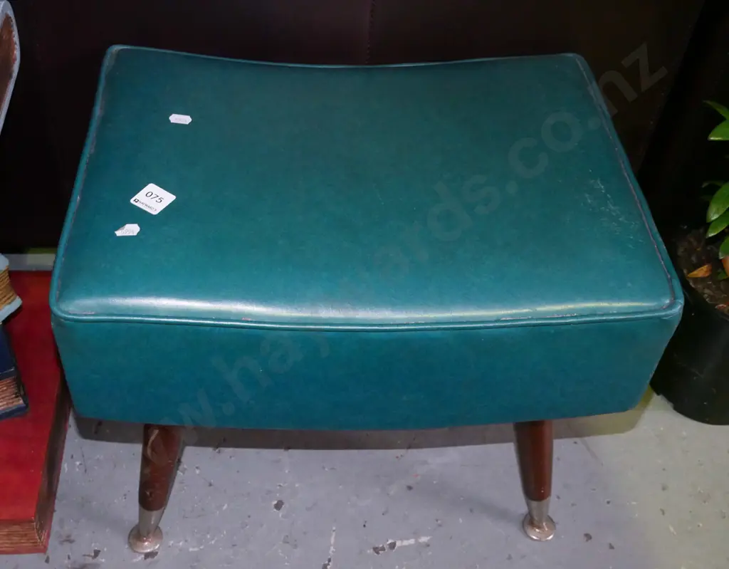 blue/green vinyl footstool Image 1++