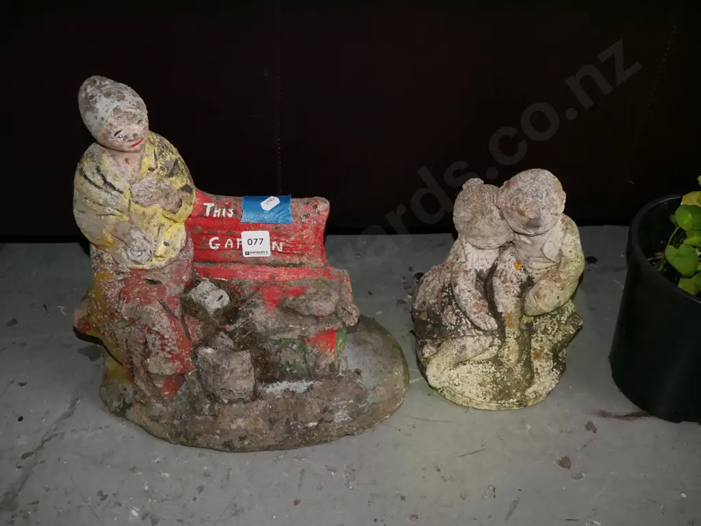 2x garden concrete ornaments H-320 Image 1++