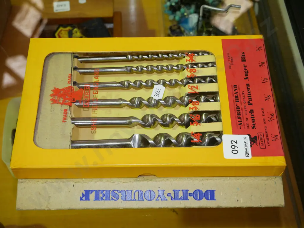 box of as-new Scotch pattern auger bits Image 1++