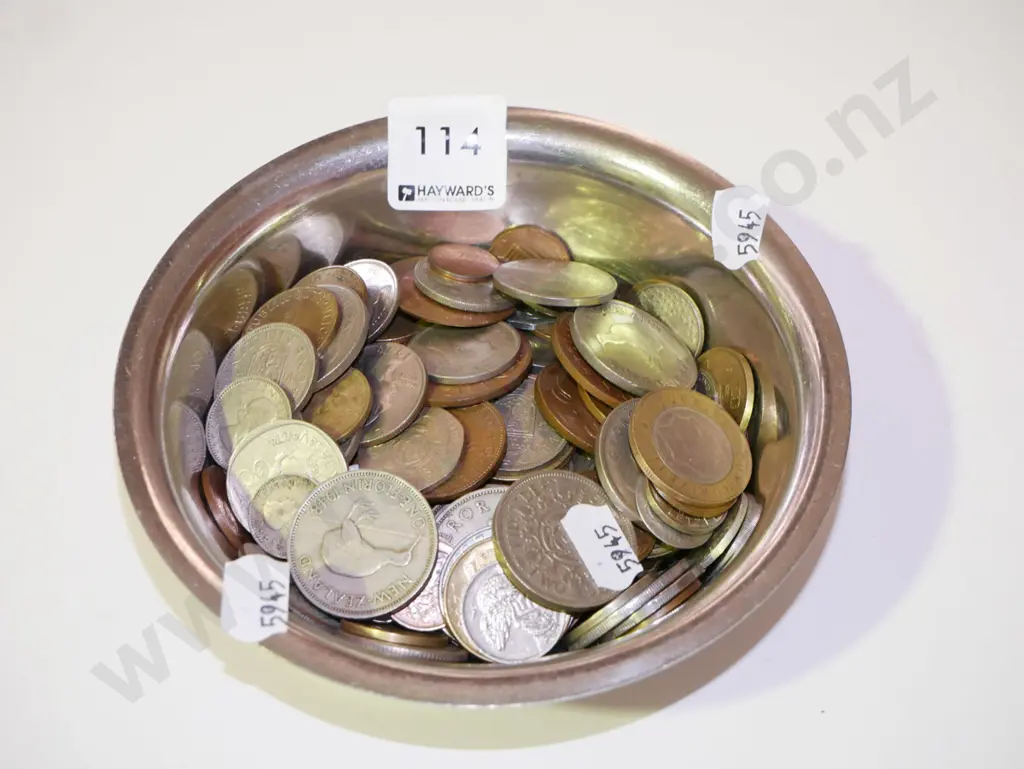 stainless steel bowl, coins Image 1++