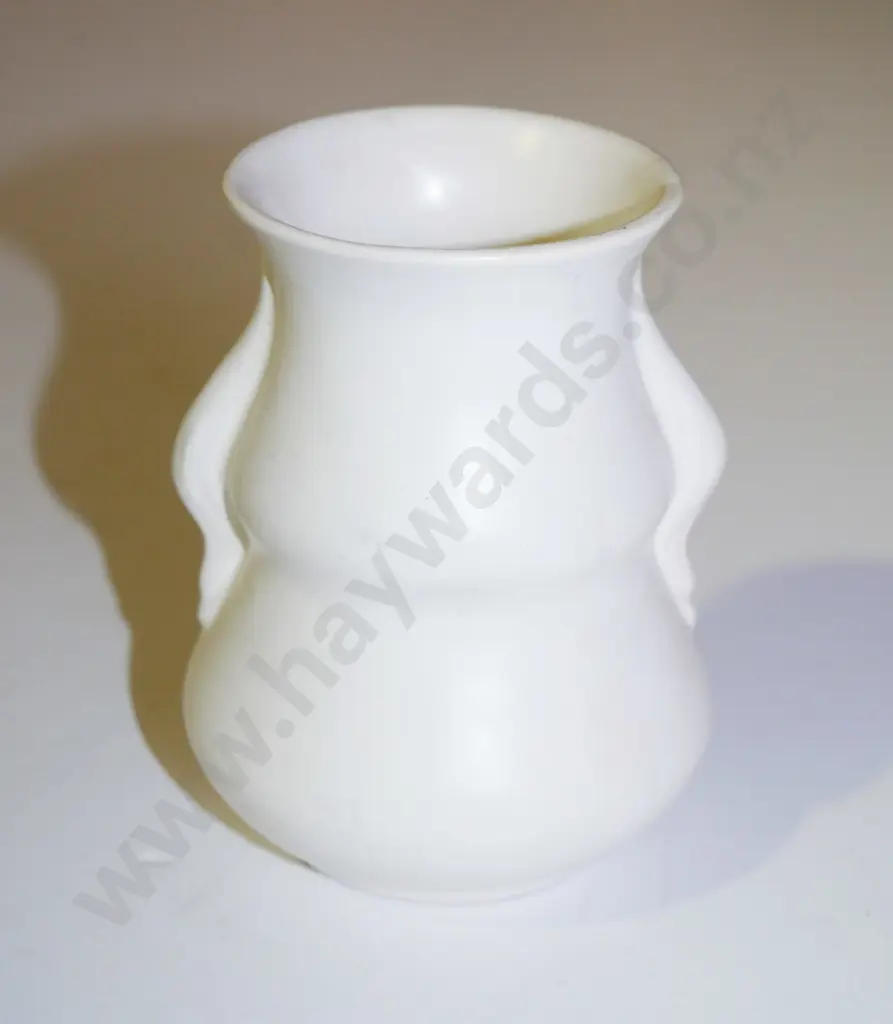 Crown Lynn vase H-100 Image 1++