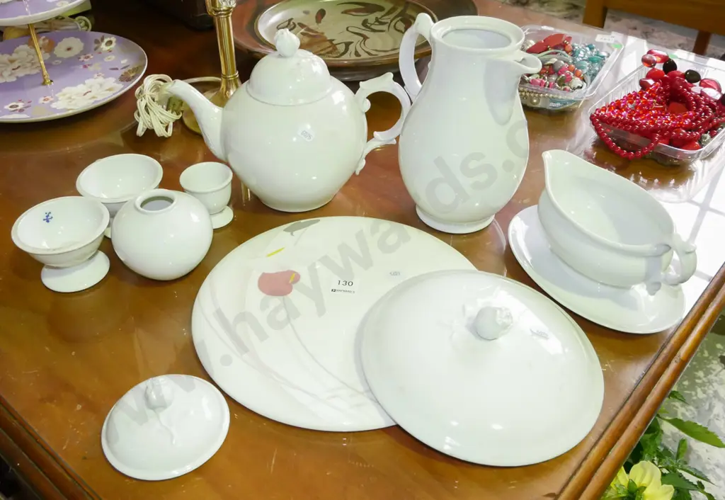 cake plates, teapot, creamer etc Image 1++