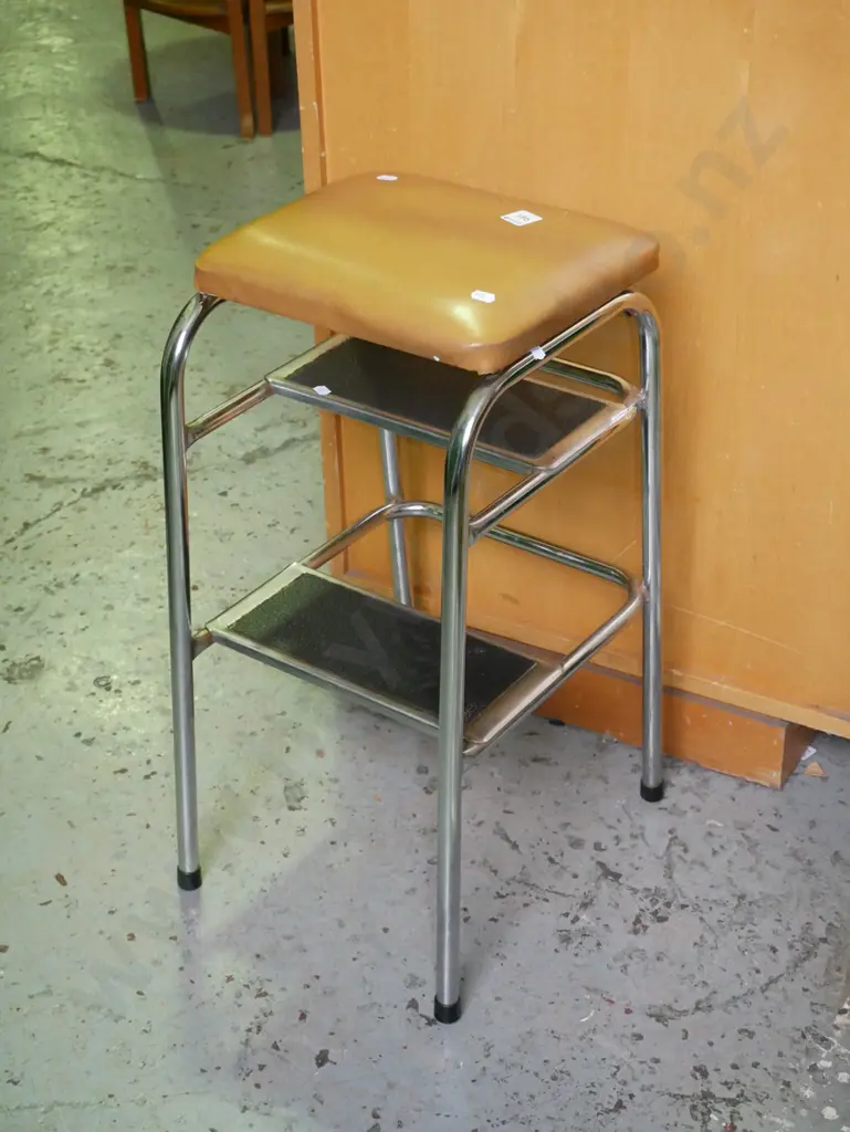 chrome and vinyl step stool Image 1++