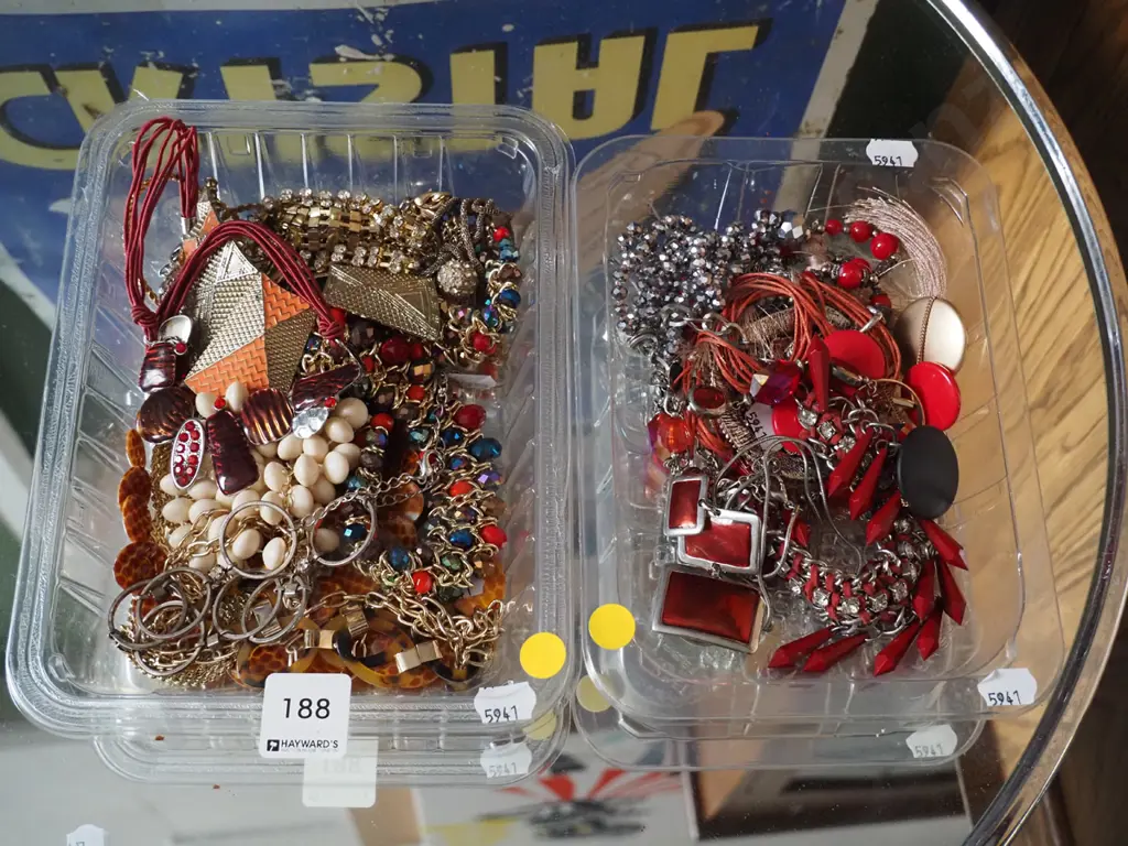 2x plastic trays of costume jewellery - green dots Image 1++