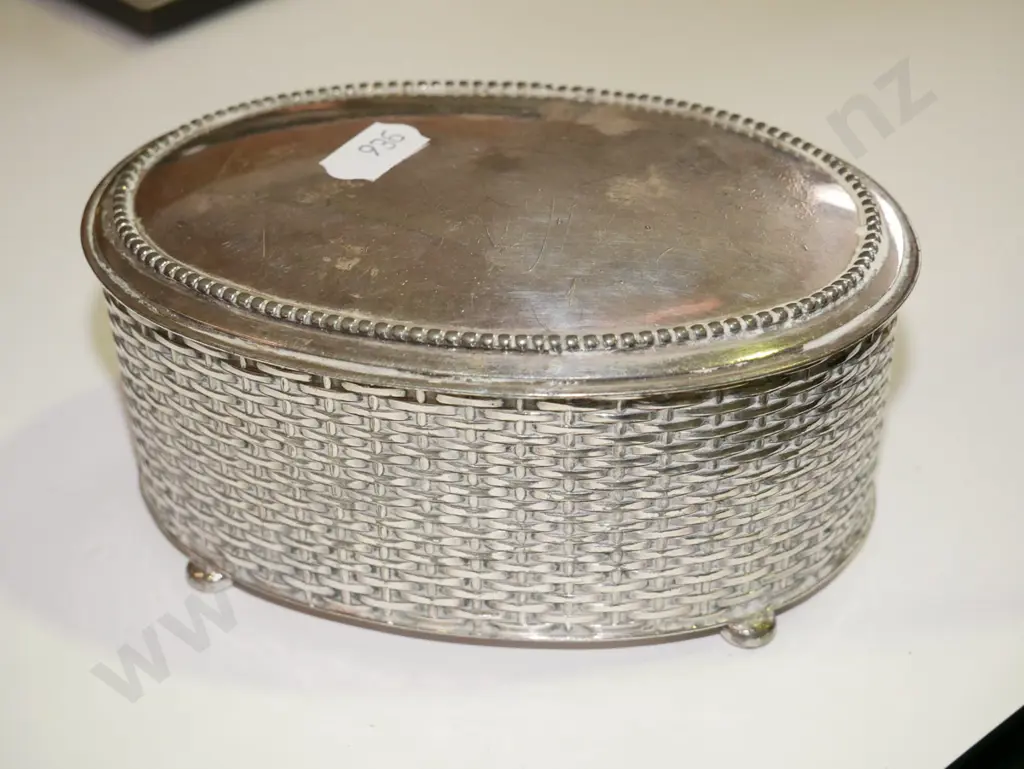 trinket box and coins Image 1++