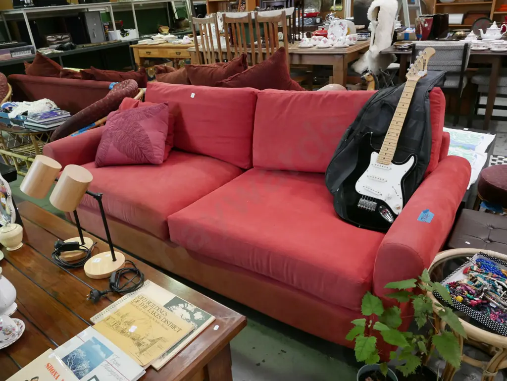 red upholstered 3 seater settee - some wear, needs a clean Image 1++