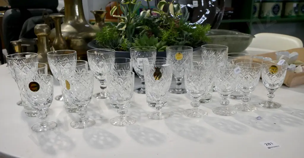 cut crystal wine glasses and tumblers Image 1++