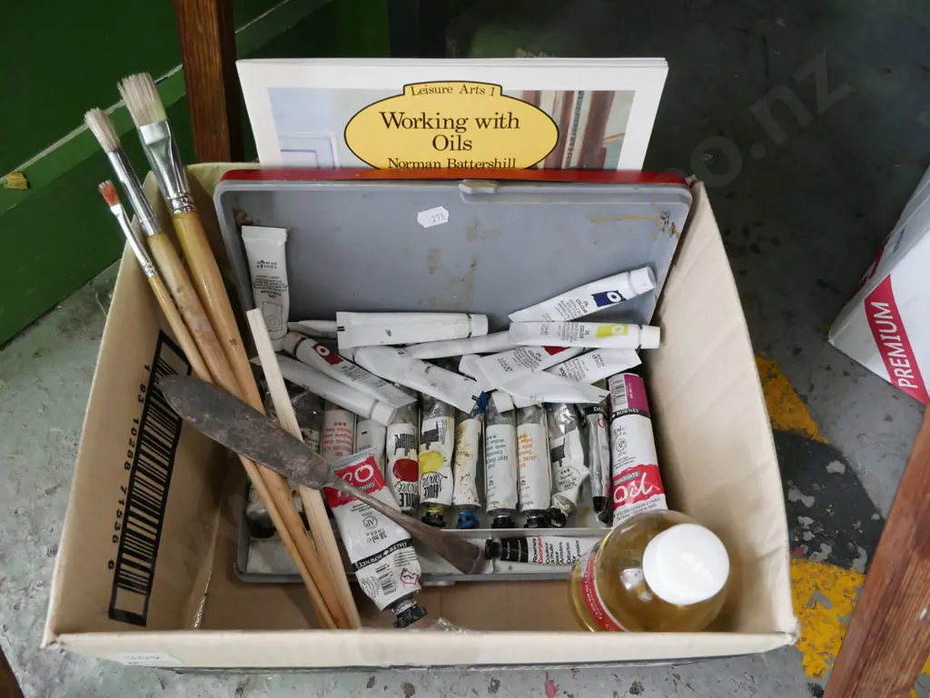 box of oil paints, linseed oil, brushes etc Image 1++